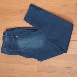 1822 Denim Size 32 Jeggings.  Stretch.  Soft.L-29". Slight Wear In Last Pic.